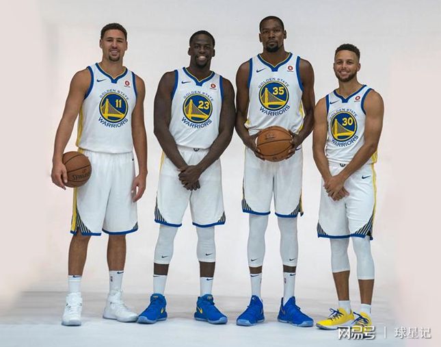 库里的回归 库里的回归