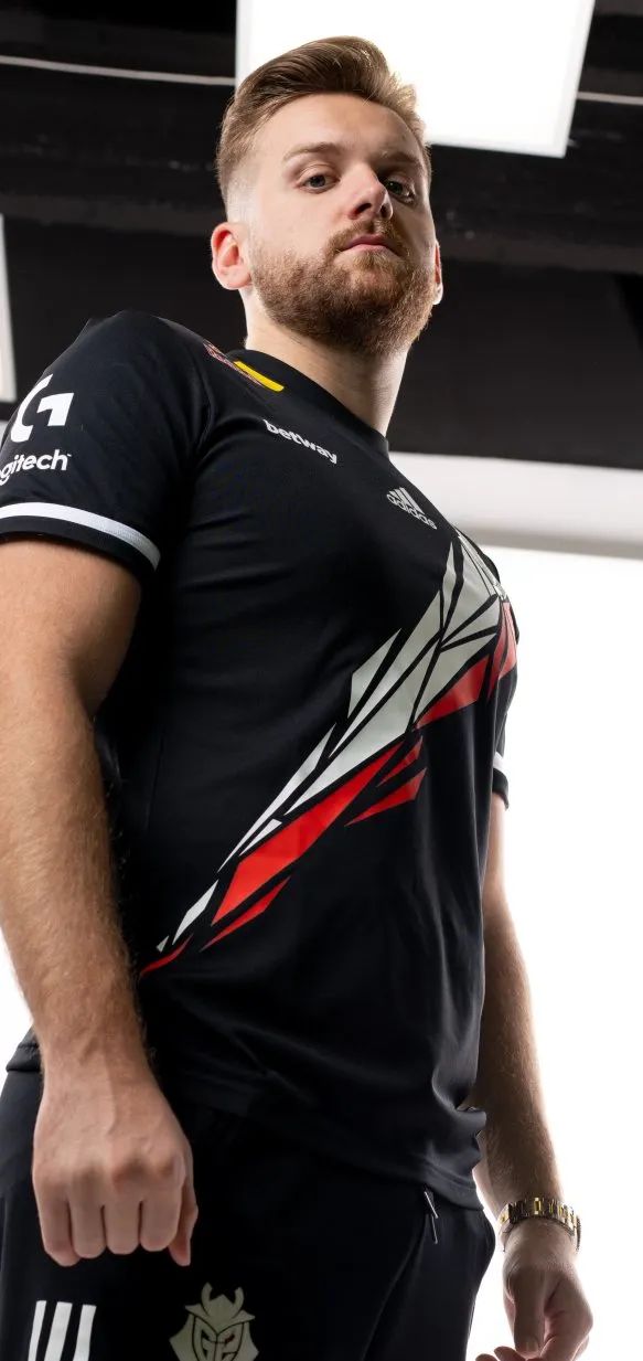 变少或变得 变少或变得